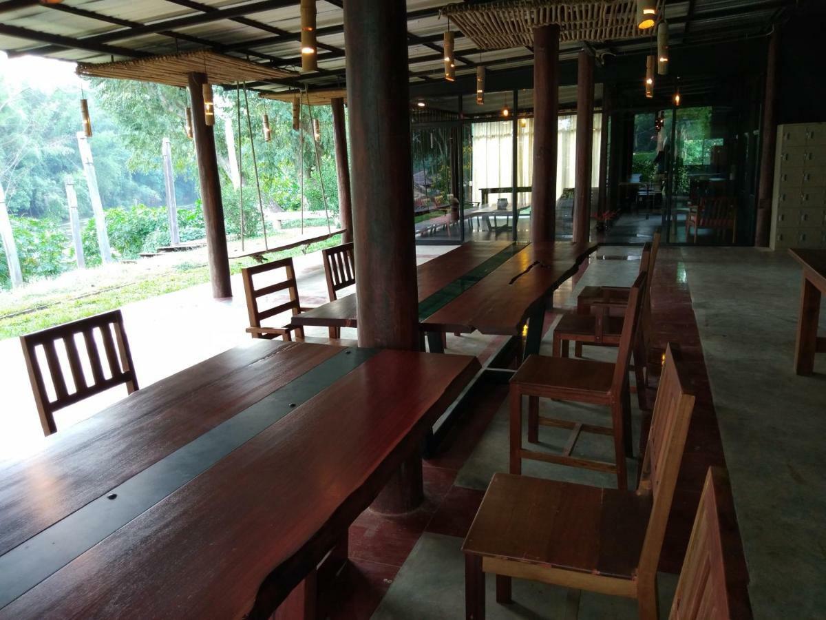 Boutique Raft Resort, River Kwai Sai Yok Exterior photo